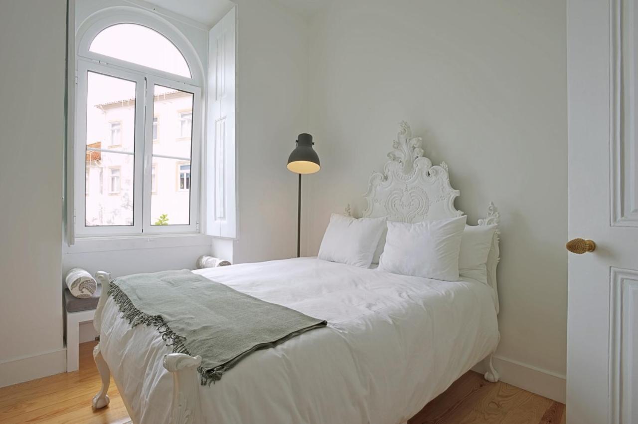 Portas Do Castelo Apartments Lisbon Luaran gambar