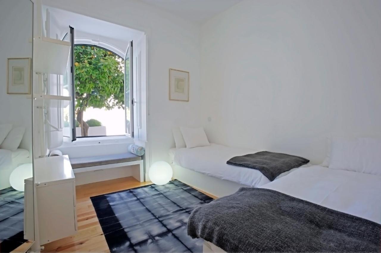 Portas Do Castelo Apartments Lisbon Luaran gambar