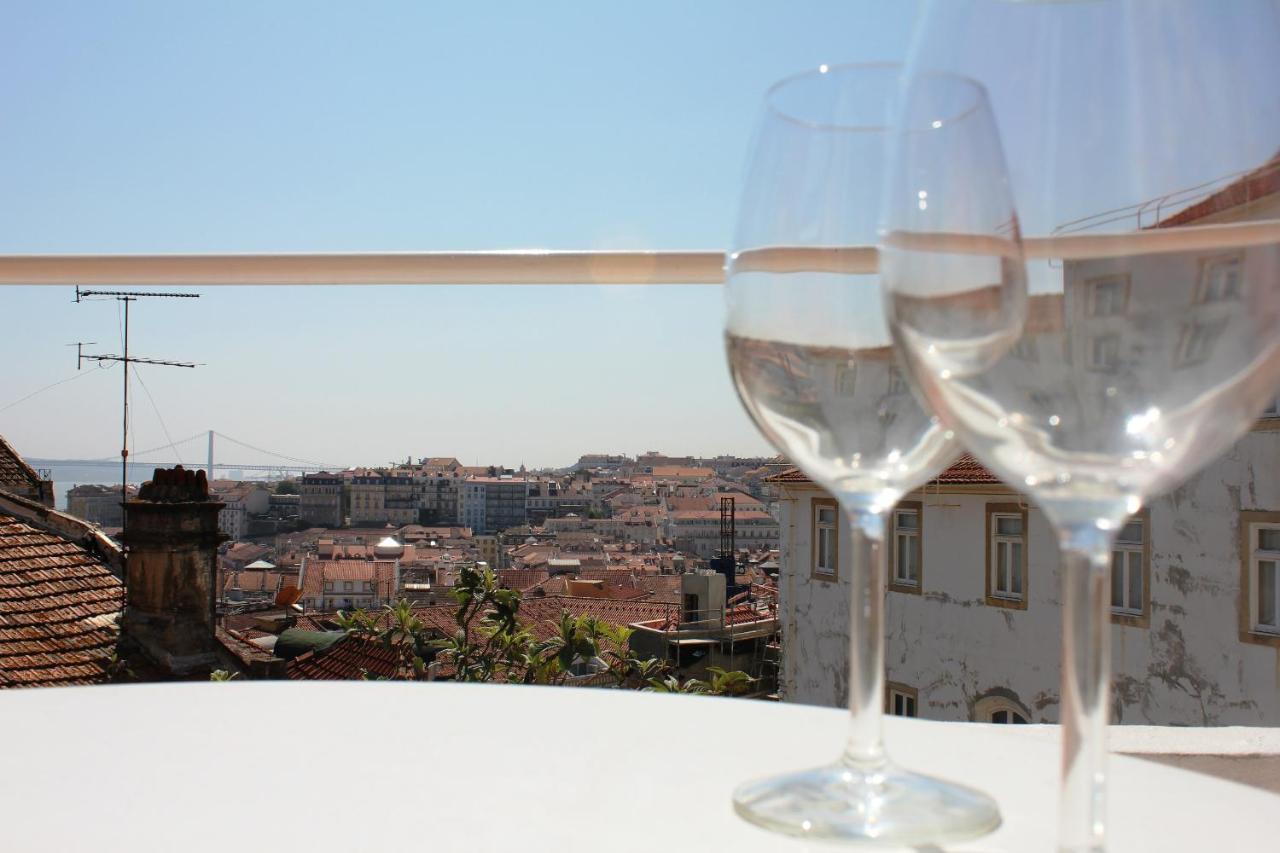 Portas Do Castelo Apartments Lisbon Luaran gambar