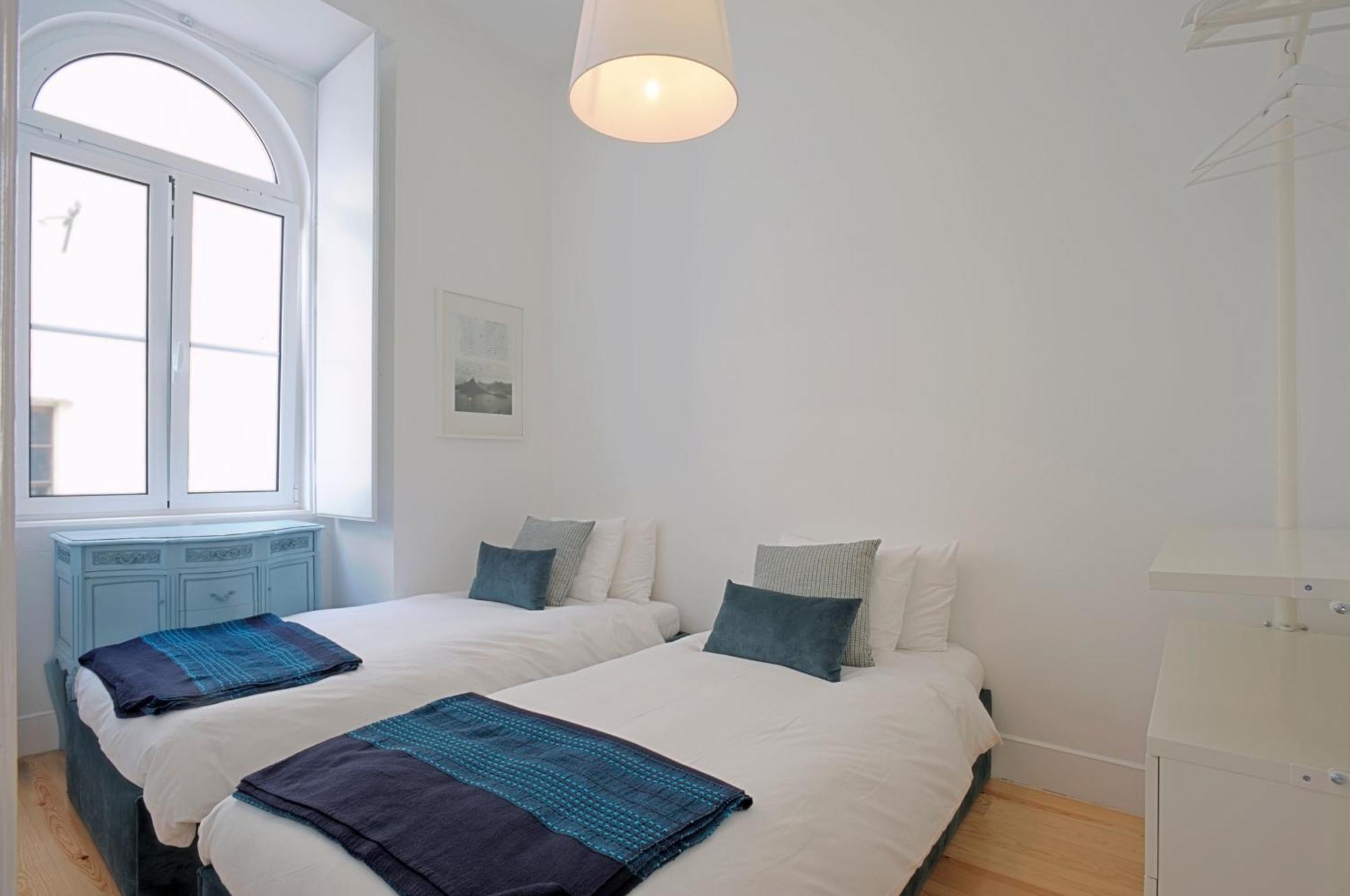 Portas Do Castelo Apartments Lisbon Bilik gambar