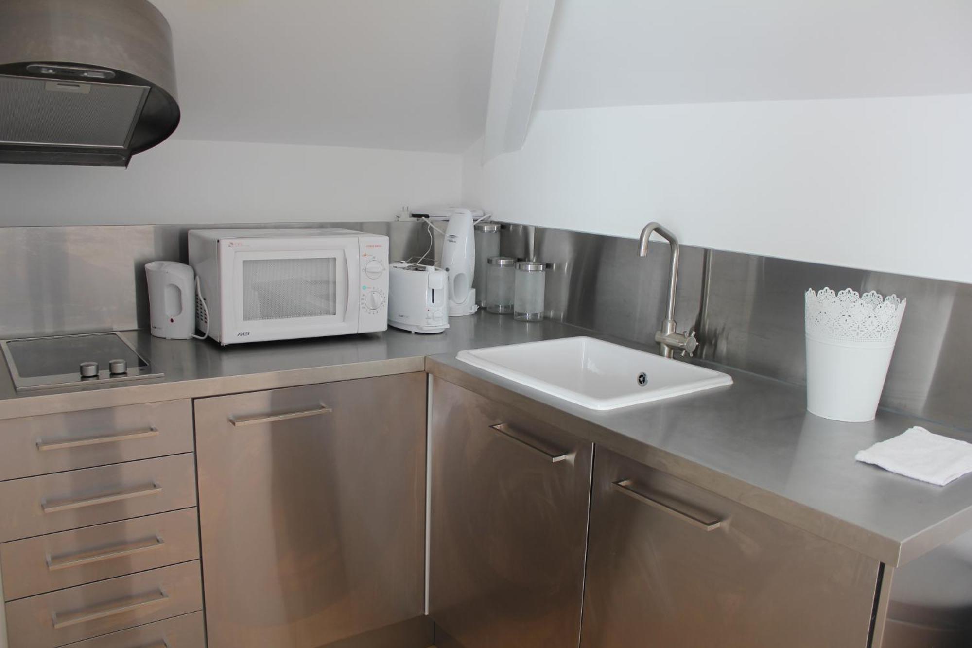 Portas Do Castelo Apartments Lisbon Bilik gambar